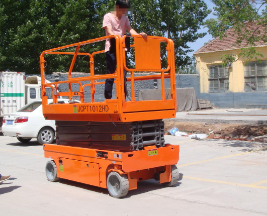 万安移动式升降平台规格与使用规范